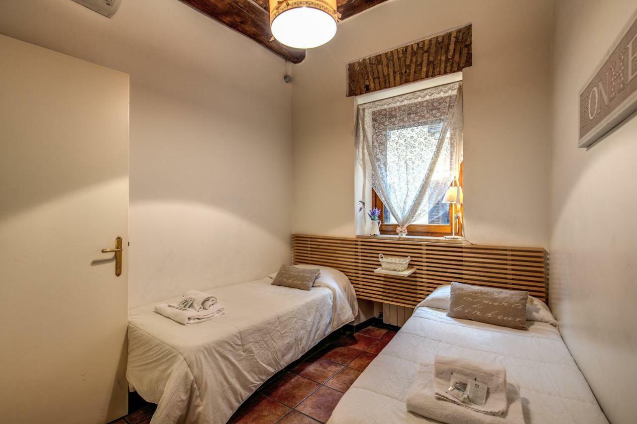 Moro Magenta 1 Casa E Appartamento Per Vacanze Rome Bagian luar foto